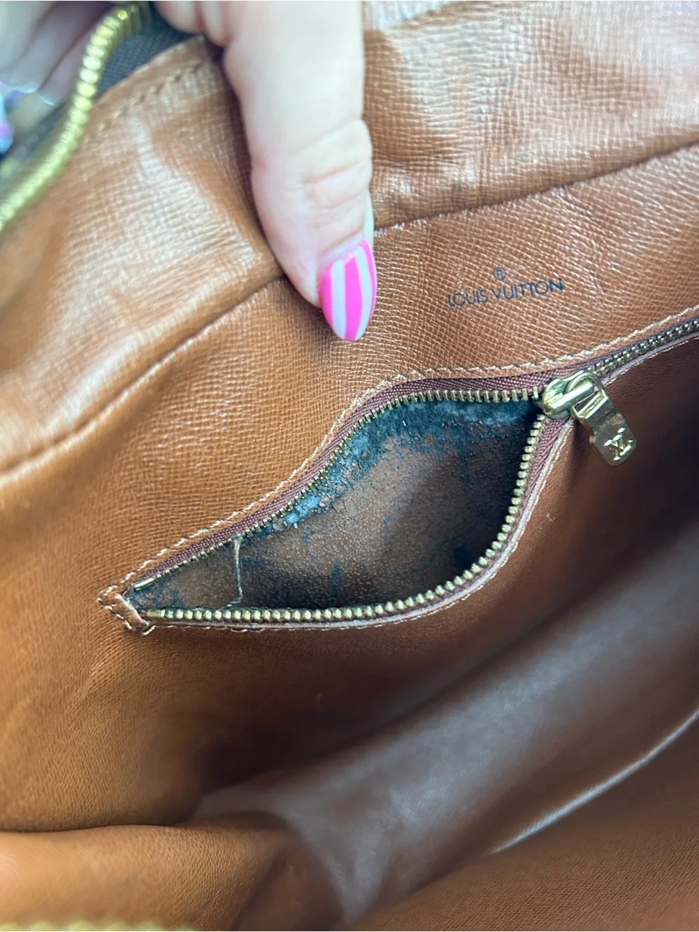Louis Vuitton Boulogne 35 Monogram Shoulder Bag